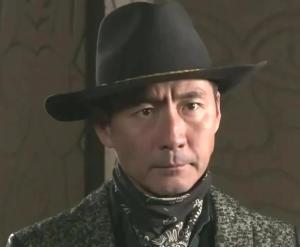 导演爆料燕双鹰皮衣视频,燕双鹰皮衣背后的故事  第2张